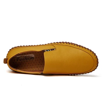 2019 Ilkbahar Yaz YENİ erkek mokasen ayakkabıları Tembel yumuşak Düz rahat ayakkabılar Erkekler Nefes Slip-On Yumuşak deri sürüş ayakkabısı Moccasins
