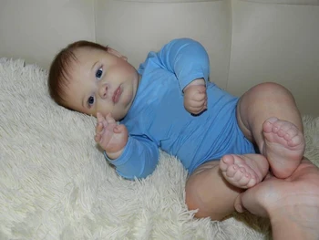 60 CM Reborn Baby Doll Yenidoğan Boy Bebe Gerçekçi Gerçek Yumuşak Dokunmatik ile El-Köklü Saç Yüksek Kalite El Yapımı Bitmiş Bebek