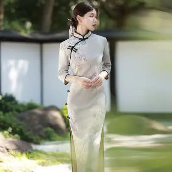 Cheongsam Elbise kadın Artı Boyutu 2022 Bahar Geyik Derisi Kadife Baskılar Ekleme Geleneksel Çin Tarzı Ince Qipao Elbiseler Kadın