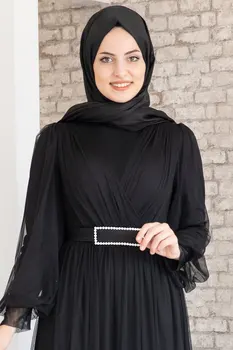 Siyah renk Kadınlar Abaya. Zarif ve kaliteli elbise. Müslüman elbisesi. Yeni sezon modası. Türkiye ' de yapılmış. Kaftan. Kaftan