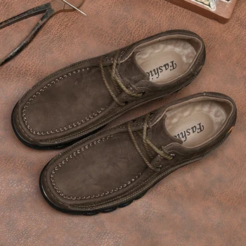 Yeni En Kaliteli Hakiki Deri erkek ayakkabıları Rahat Takım Dantel-up Katı Lüks Loafer'lar Inek Deri Marka Erkek Eğlence Sneakers